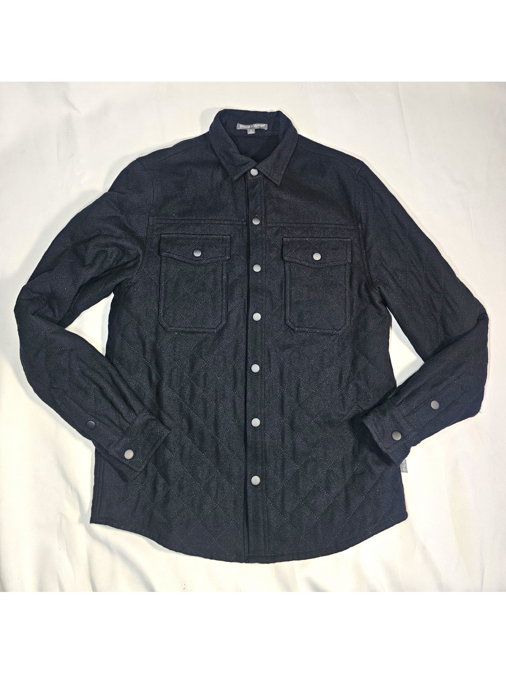 Threads 4 Thought Men’s S Black Solid Quilted Button-Up Point Collar Pockets